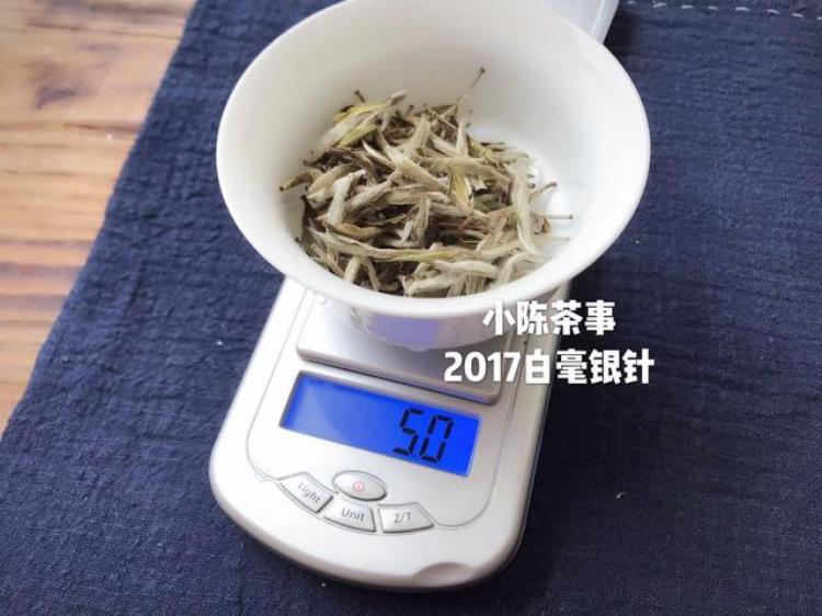 茶叶泡完有白沫,如何判断白茶是否变质