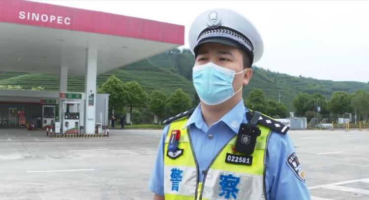 高速公路上为何有车跟我对向行驶,汽车在高速行驶