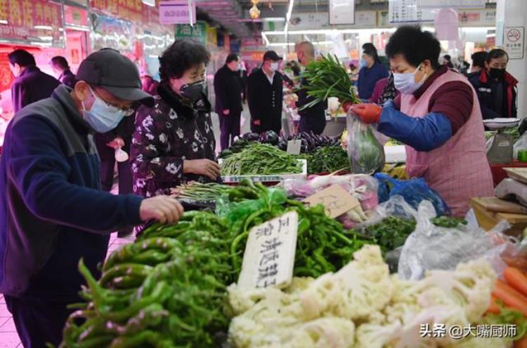 菜市场6种“最脏菜”别再买,菜市场最便宜的食材