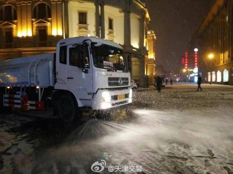 天津加大下沉段涵洞和桥梁盐水喷洒防止夜间路面结冰