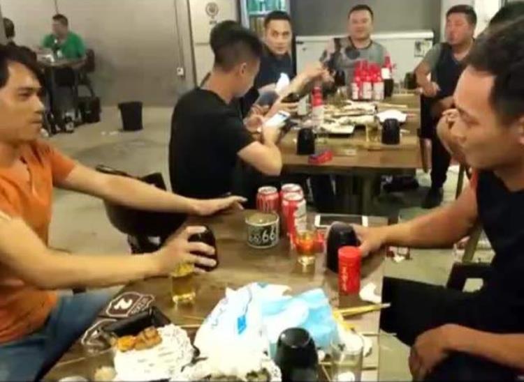 跟酒量大的人喝酒「酒量大未必是会喝酒高手喝酒看5点不知道真不好意思说会喝酒」