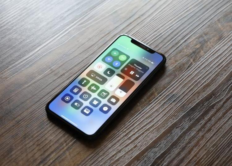 FBI破解iPhone「前苹果工程师助FBI轻松破解iPhone只需一个15万的小黑盒」