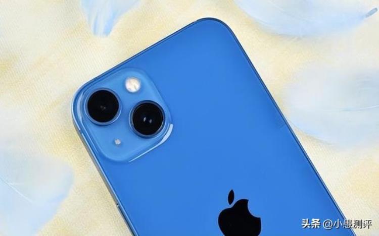 苹果打起价格战,iPhone13全系降价:5199元起,你买吗「一降再降苹果iPhone13跌至4899元到底值不值得入手」