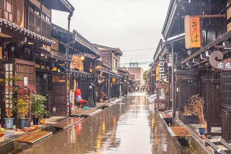 日本滑雪温泉「迎着飞雪泡温泉日本冬季小众游」