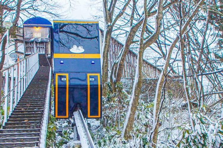 日本滑雪温泉「迎着飞雪泡温泉日本冬季小众游」