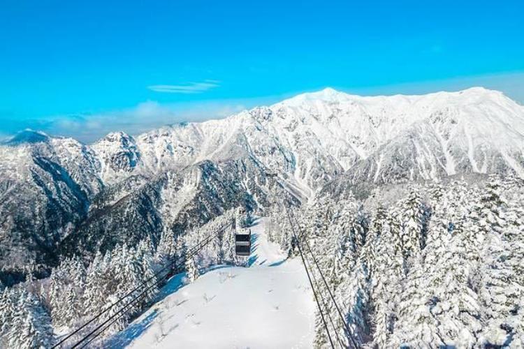 日本滑雪温泉「迎着飞雪泡温泉日本冬季小众游」