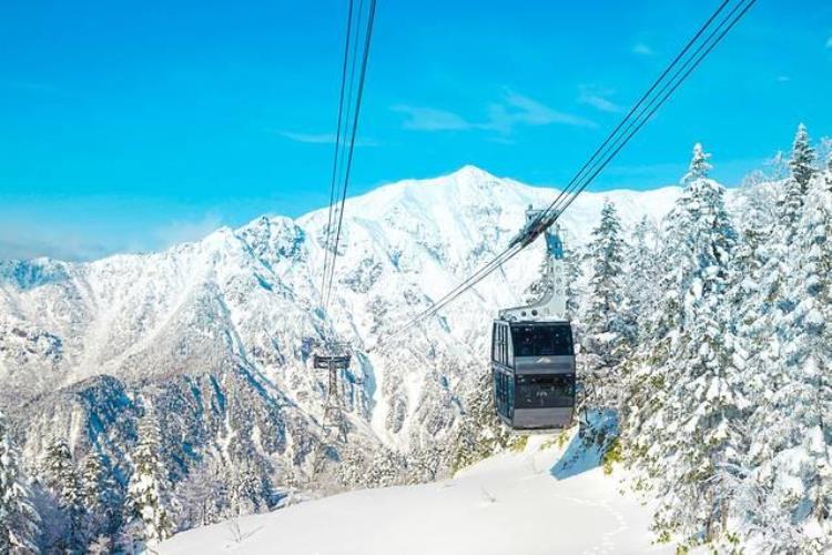 日本滑雪温泉「迎着飞雪泡温泉日本冬季小众游」