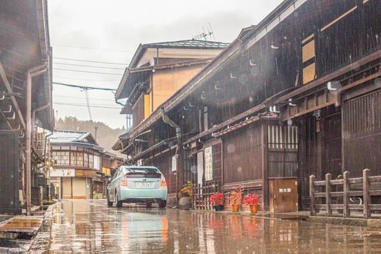 日本滑雪温泉「迎着飞雪泡温泉日本冬季小众游」