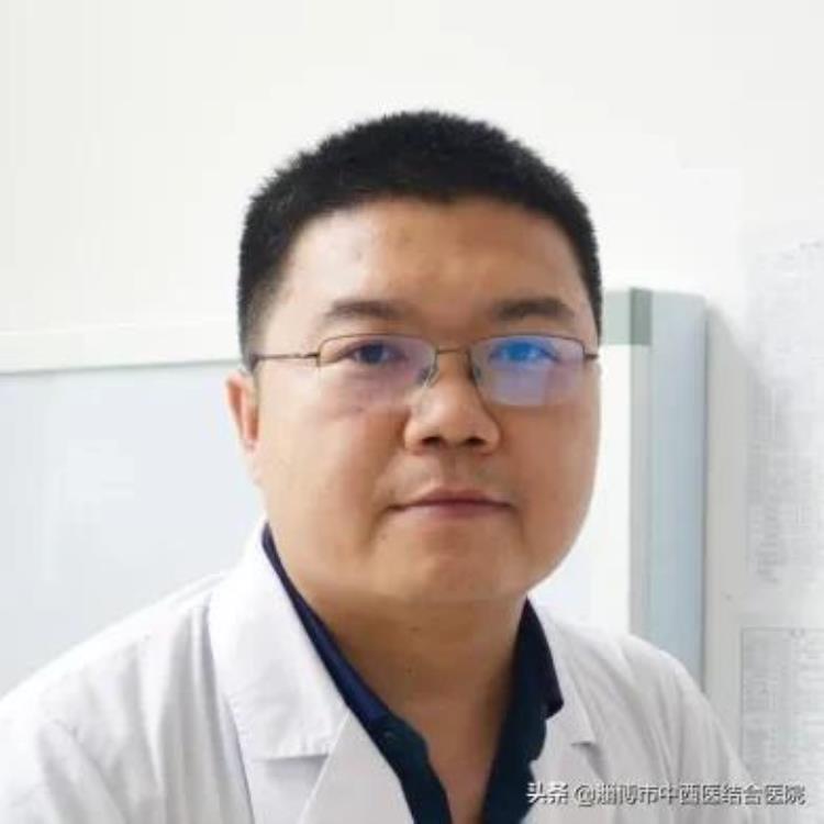 走路多腿肿是什么原因「中西合璧健康谈走路多了腿肿啥原因听听专家怎么说」