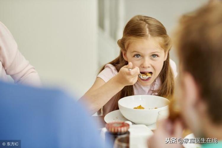 为啥吃热饭会流鼻涕「冬天吃热饭为什么容易涕流满面这么多年终于知道答案了」