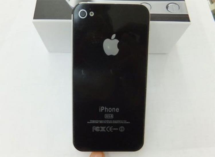 未激活的iphone4值多少钱「全新未激活iPhone4现身曾经卖4999起如今只值650元」