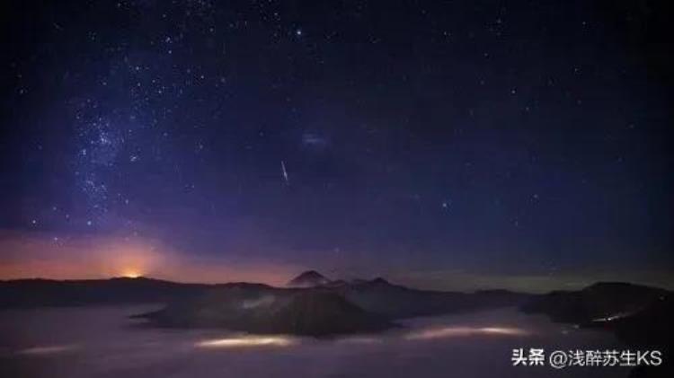 那么多恒星太空为什么是黑的「夜空为什么是黑的宇宙中那么多恒星都发光夜空不应该是黑的」