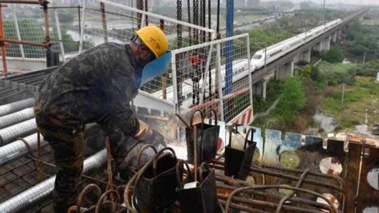 从上海出发半小时一小时能到达哪些城市「从上海出发半小时一小时能到达哪些城市」