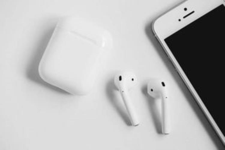 苹果airpods二代值得买吗「价格高达1278元苹果Airpods2代值不值得买」