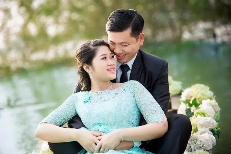 结婚多年的夫妻生活,年轻夫妻相处12年恩爱如初