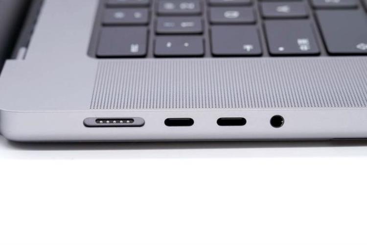 macbook magsafe充电器,苹果11有magsafe磁吸式充电盘