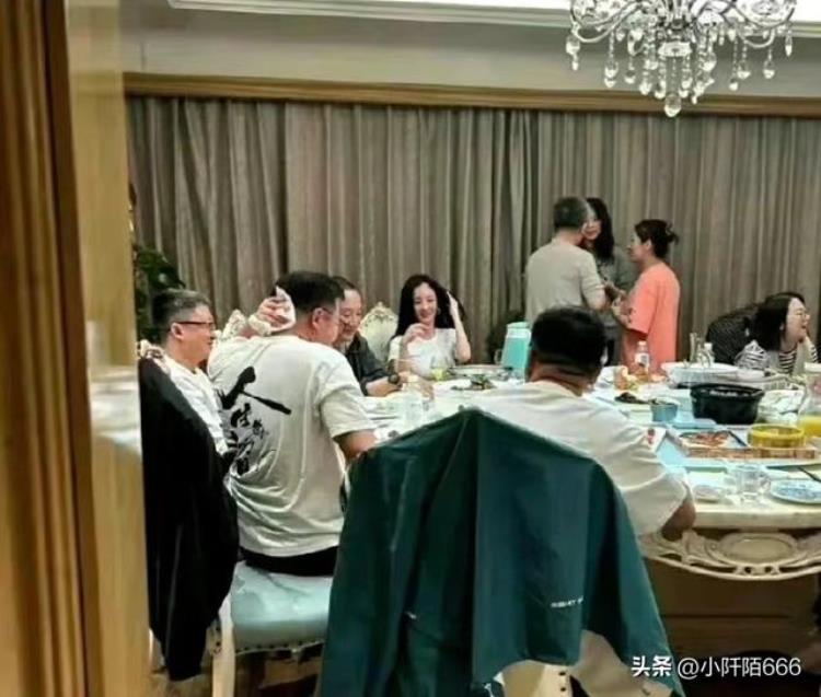 杨幂近照曝光形象似大妈网友难怪刘恺威离婚是真的吗,杨幂刘恺威孕肚写真