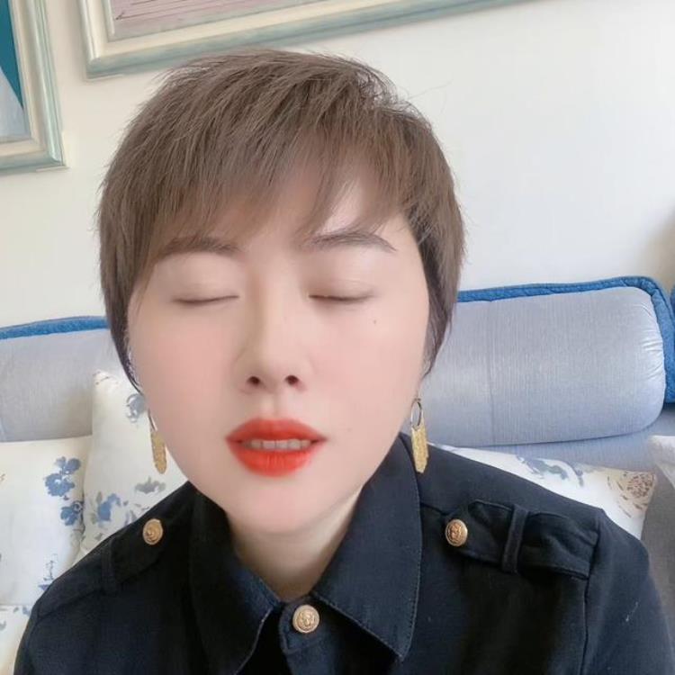 离婚的女人一定不要找比自己小的老公不然娘家妈妈爸爸都