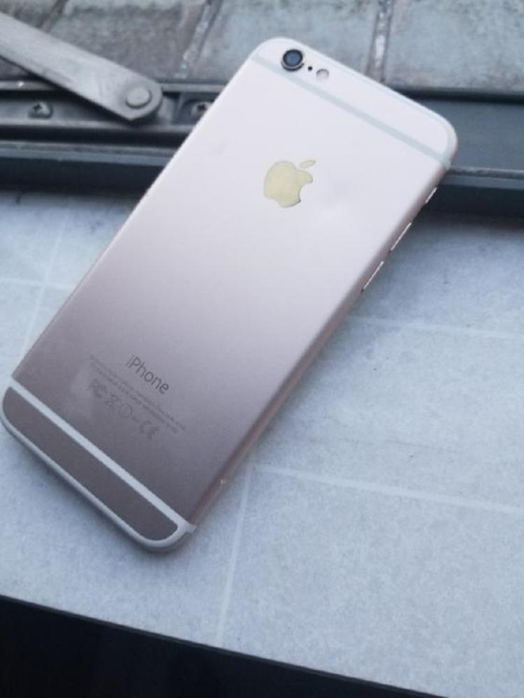 网友1000入手美版iPhone664GB查询后发现配色不对亏了