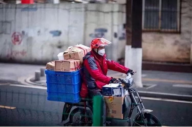 京东0001号快递员入职13年刘强东承诺干满5年送房兑现了吗