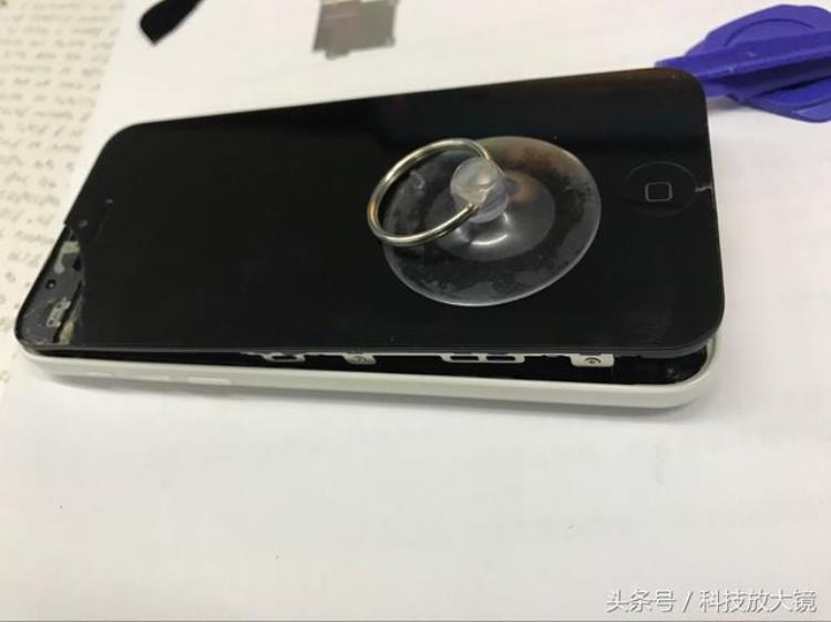 苹果5c换屏幕教程「iPhone5c换屏原来如此简单」