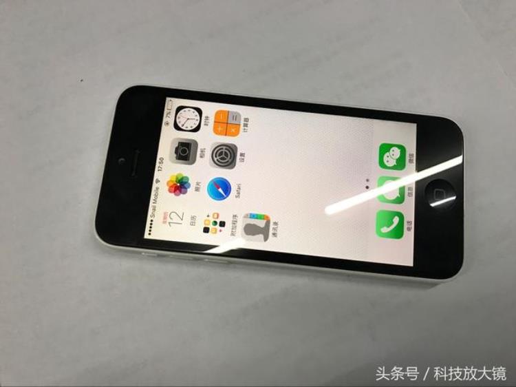 苹果5c换屏幕教程「iPhone5c换屏原来如此简单」