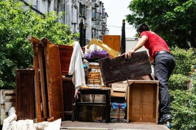 近搬穷三天远搬穷三年是什么意思「农村老话近搬穷三天远搬穷三年何意搬家有啥讲究」