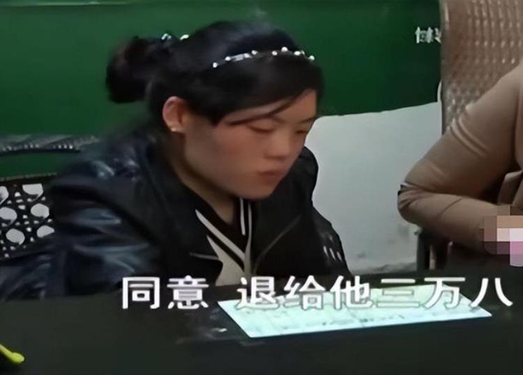 结婚一年妻子不让碰,结婚后女方没收入男的嫌弃