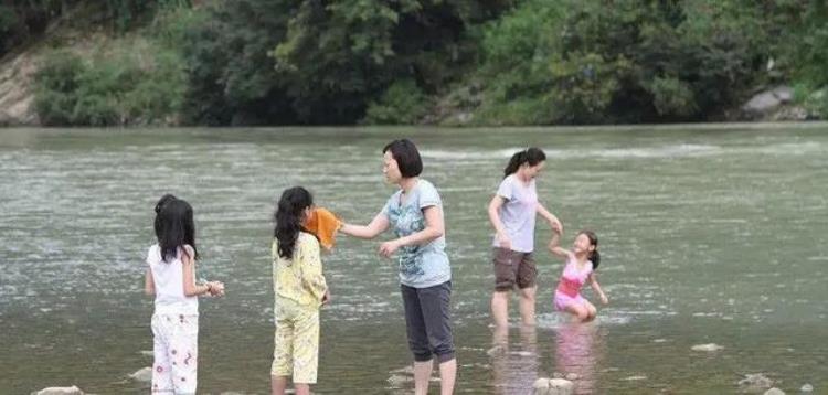 不怕七月鬼就怕端午雨是什么意思,关于端午节的俗语