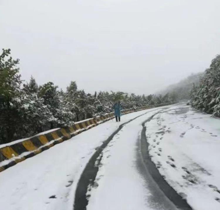 山西四月份雨水多吗,四月大雪的说说