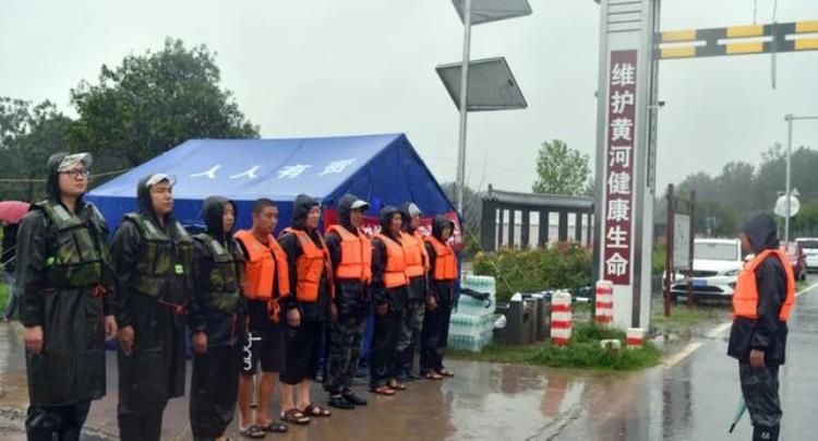 六问河南特大暴雨:这里为何成为全国强降雨中心,河南遭遇特大暴雨哪个地方最严重