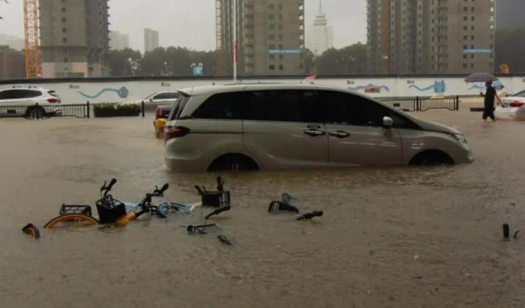 六问河南特大暴雨:这里为何成为全国强降雨中心,河南遭遇特大暴雨哪个地方最严重