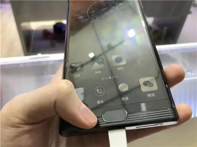 最硬资讯三星GalaxyS8价格可能增加高达20松下新款扩音喇叭秒翻中国话三星CES将不会就Note7爆炸道歉