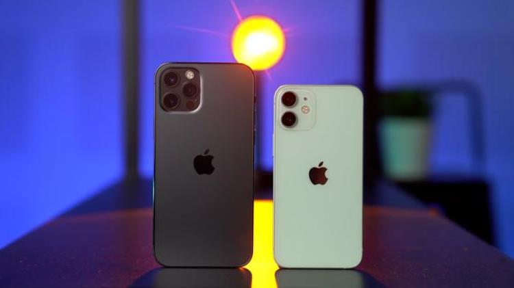 iphone15什么样子「iPhone15标准版或将采用磨砂玻璃外观和全新的青绿色」