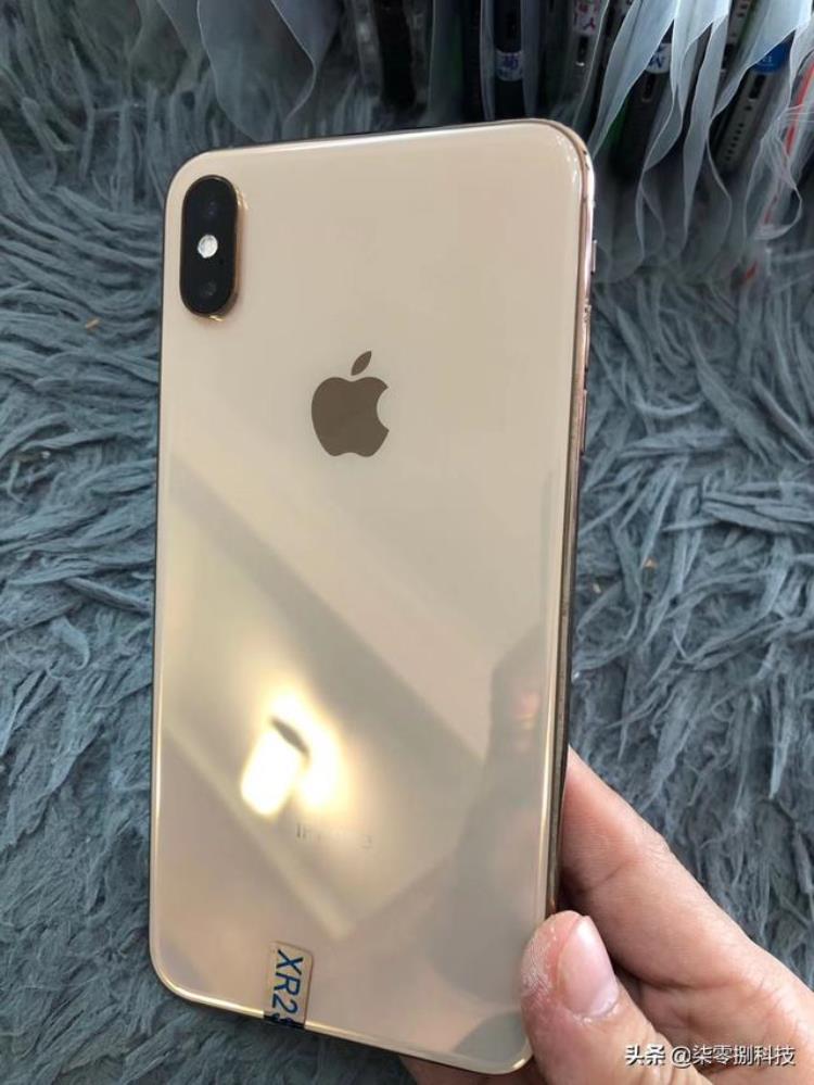 iphonexsmax两千多元是不是真的「狂跌两千元的苹果xsmax只要三千块钱左右性价比如何」