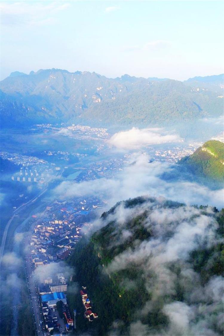 张家界风景壁纸「一份来自张家界的壁纸送给心系山川的你」