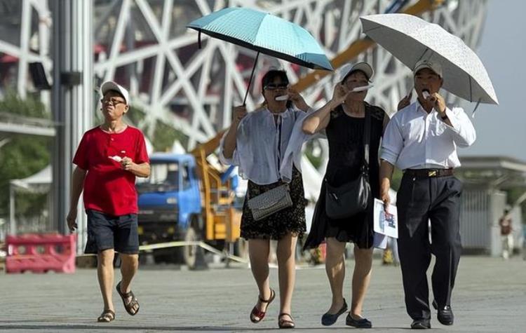 今年的夏天热不热「今年夏天注定不平凡到底热不热呢答案来了赶紧看看」