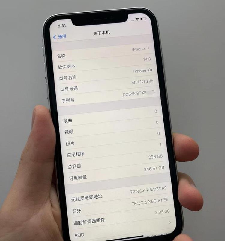 xr国行128g二手「二手国行iPhoneXR256GB只要1700评论商家还含泪赚了500」