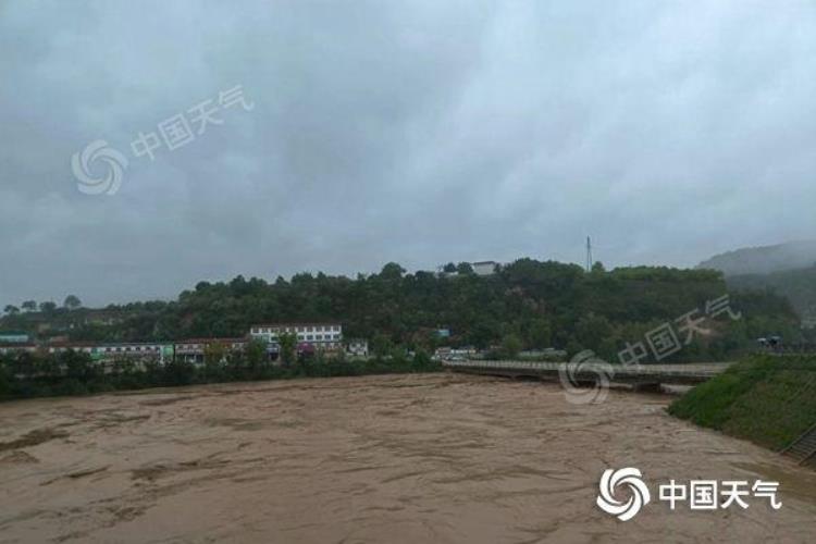 七八月份北方地区的暴雨「7月我国北方暴雨频繁极端性强8月东北华北等地降水仍偏多2至5成」