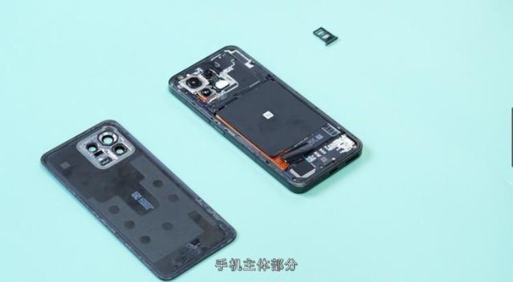 小米13「小米13被我拆了对标iPhone成了」