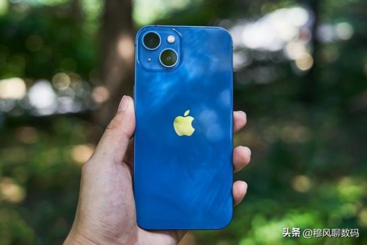 iphone13低价「iPhone13宣布清仓256G调低1200元你会怎么选」