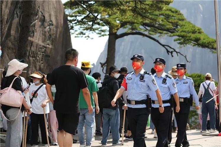 黄山旅游国庆爆满「国庆假期前3天接待游客近6万人安徽黄山为何仍是热门打卡地」