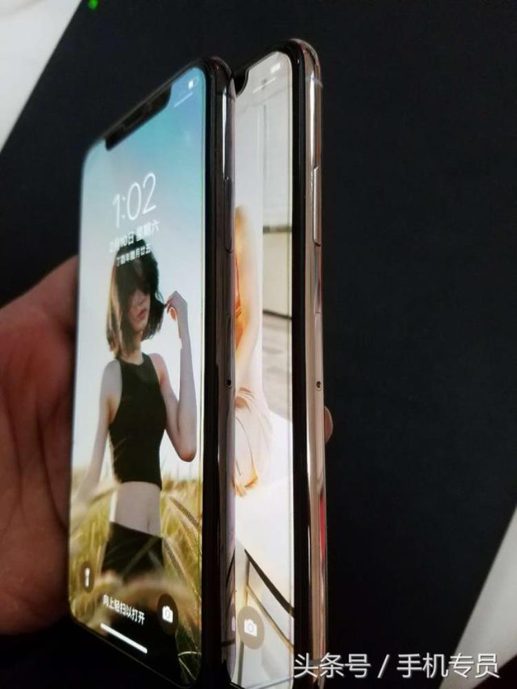 iphonex黑色白色哪个好「五千多就能入手iPhoneX黑/白色各来一台对比你选那台」