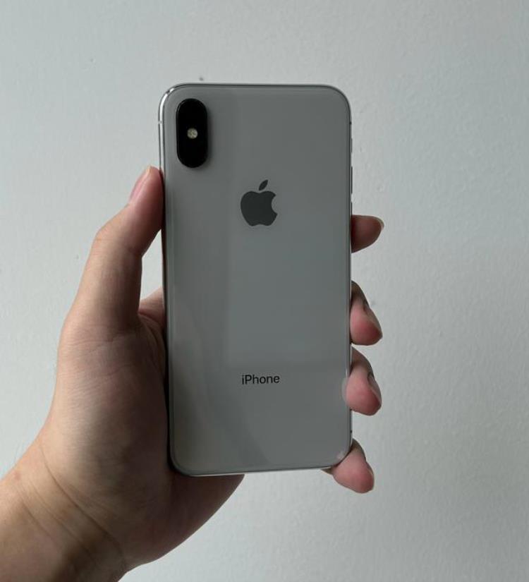 iphone8会降价吗「iOS17发布后iPhone8和X再贬值果粉手机还能用不换」