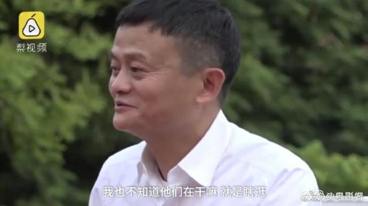 为了让老师点我名同桌给我冲了QQ会员太丧心病狂了吧哈哈哈