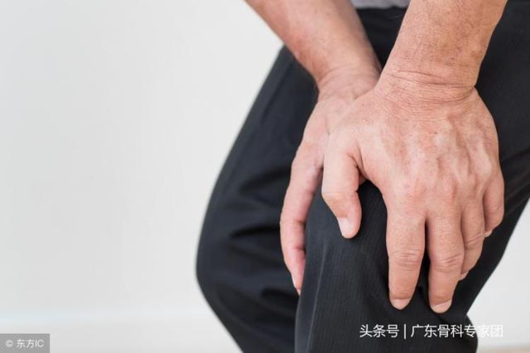 脚肿属于痛风吗「脚肿了不一定是痛风但若这种痛法就得小心了」