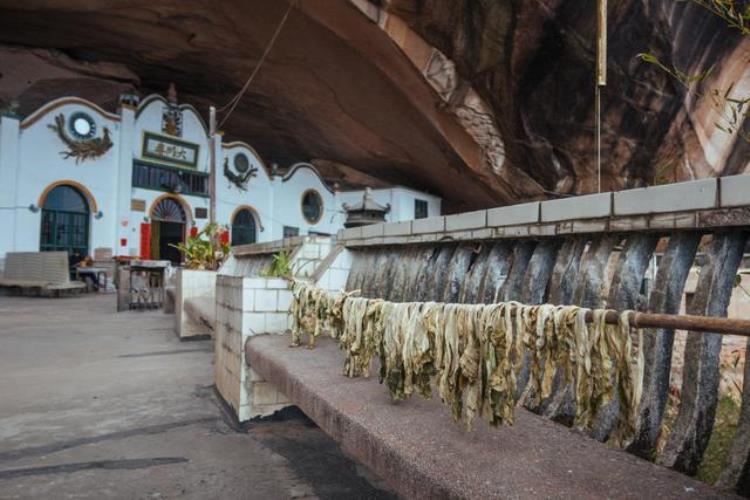 寺庙为什么一般都建在山上边「为什么寺庙喜欢建在山顶和洞穴看看这里就知道了」