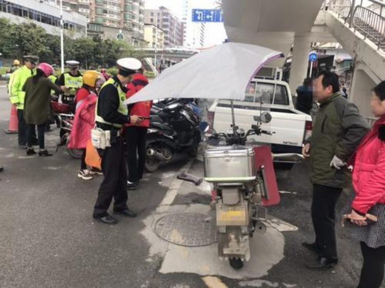 摩托车加装遮阳伞的危害「摩托车都别安装遮阳雨伞了危害多多」