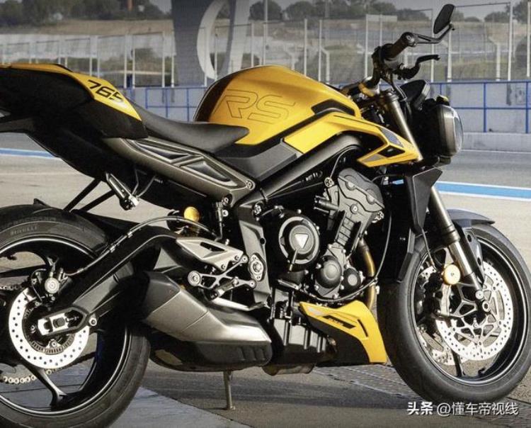 凯旋车型大全「新车97895元起凯旋全新STREETTRIPLE765上市三缸动力提升」