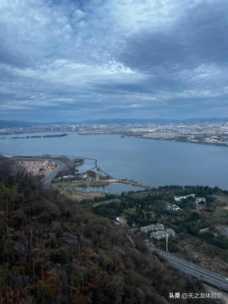 西山龙门索道到滇池「自驾游云南昆明滇池西山龙门石窟索道打卡来看看避坑」